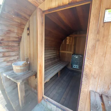 بيت للعطل Le Refuge - Sauna - Hot Tub - Playstation *
