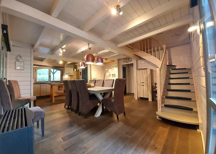 Vakantiehuis Le Refuge - Sauna - Hot Tub - Playstation