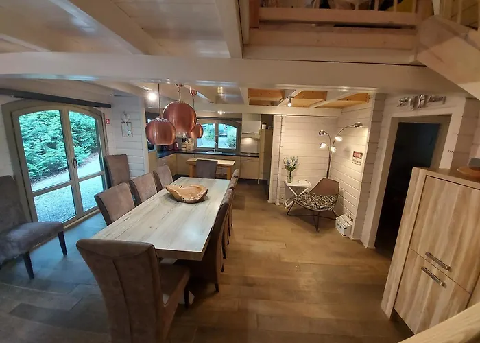 Vakantiehuis Le Refuge - Sauna - Hot Tub - Playstation *